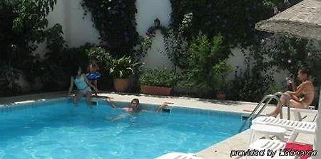 Lägenhetshotell Akdeniz 3*
