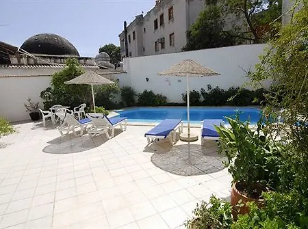 Akdeniz 3* Κουσάντασι