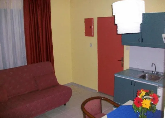 Apart-hotel Akdeniz 3*