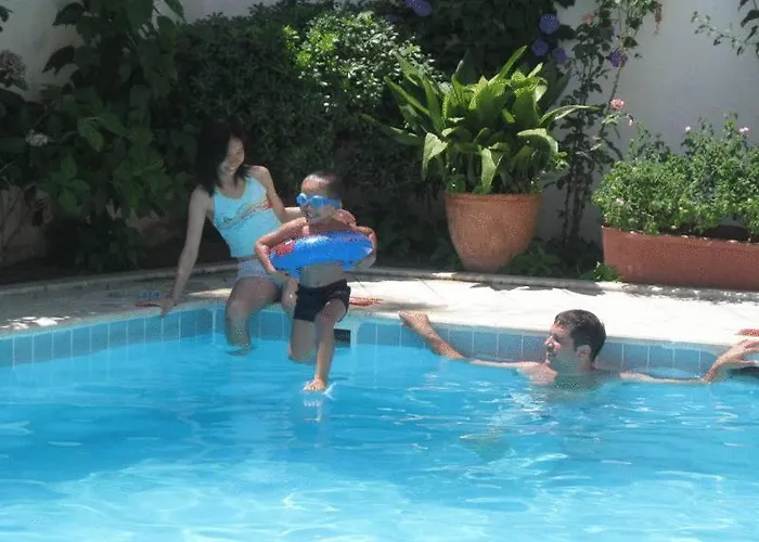 Akdeniz Apart Otel Kuşadası